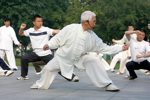 老年人适合练哪种太极拳？中老年人如何练好太极拳