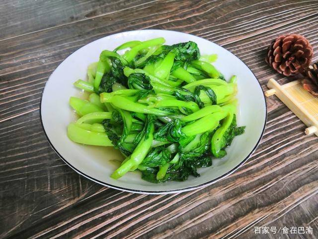 炒菜怎么保持营养（炒菜怎么保护皮肤不受伤害）